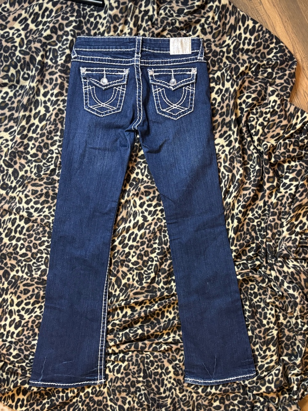Women’s Dark Blue Embroidered Pocket Jeans LA IDOL low rise Y2K jeans